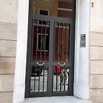 Maison Latina Apartman *
